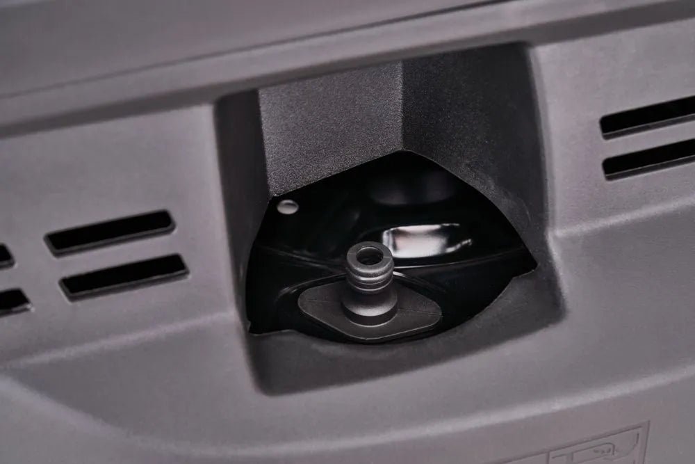 7d58f405f63c8ec4302dd76af1aa3f061f9d198d_1530H_2T2120483M25_detail06_web
